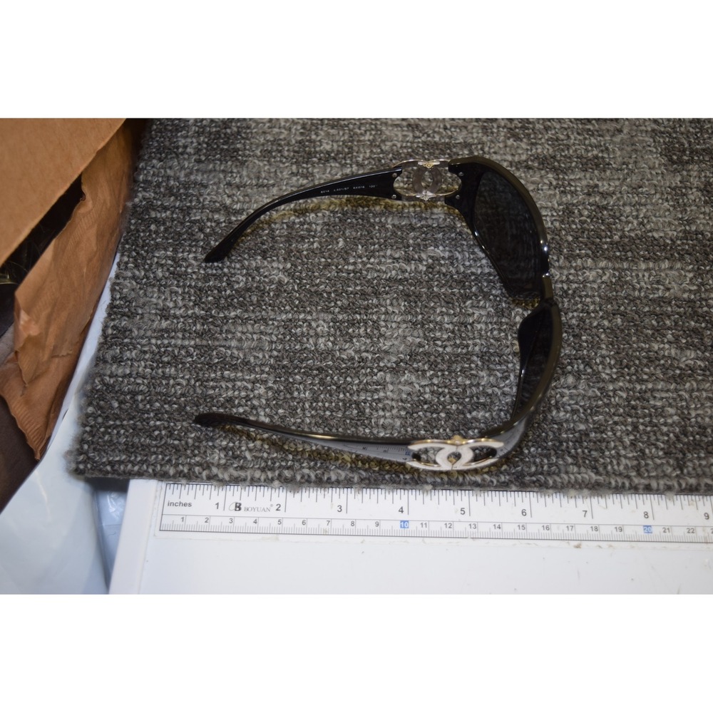 Chanel 6014 c.501/87 Black Wrap Sunglasses Silver CC Logo Italy 64-16 120 FLAWS - Picture 5 of 16